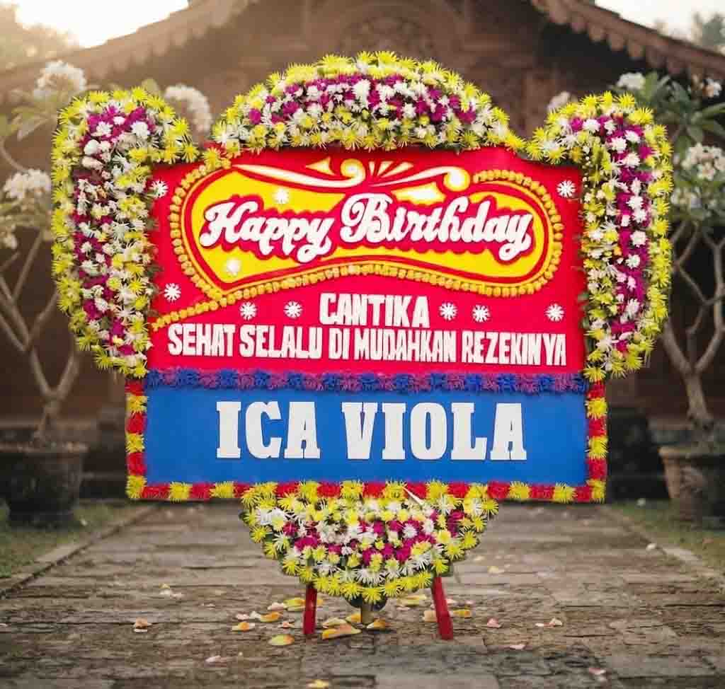 Papan bunga ucapan Happy Wedding bunga kuping panjang -  Bunga 4 Titik Ukuran Papan Bunga 200 cm x 150 cm